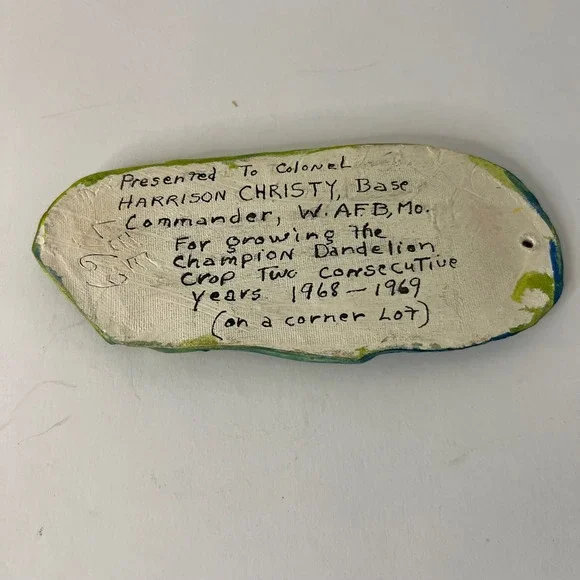 Vintage 1969 Lee Signed Ceramic Dandelion Wall Plaque AFB Folk Art 3 - 8" - Picture 3 of 4